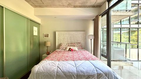 Photo 10 at 201 - 560 King Street W, Waterfront Communities C1, Toronto