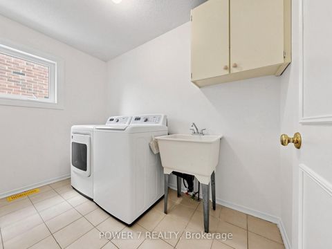 Photo 16 at 71 Canterbury Court, Harding, Richmond Hill