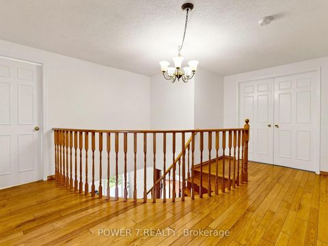 Photo 19 at 71 Canterbury Court, Harding, Richmond Hill