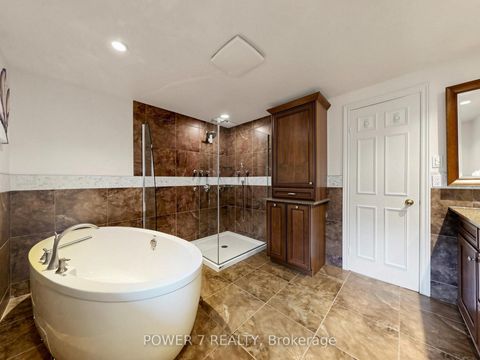 Photo 23 at 71 Canterbury Court, Harding, Richmond Hill