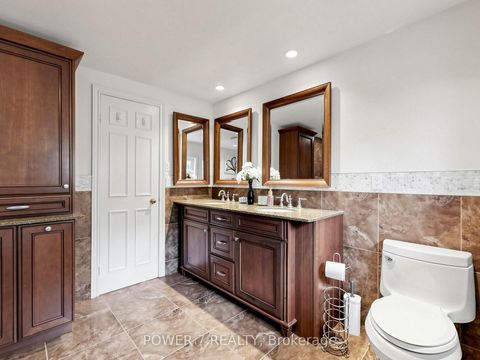Photo 24 at 71 Canterbury Court, Harding, Richmond Hill