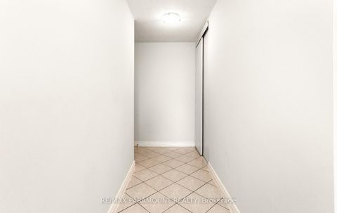 Photo 10 at 303 - 1881 Jane Street, Rustic, Toronto