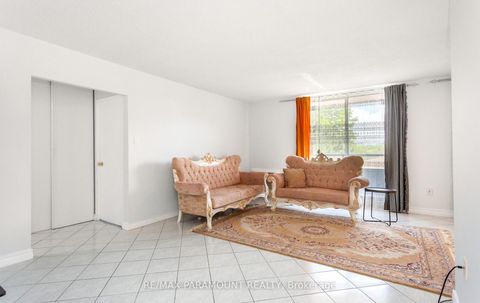 Photo 12 at 303 - 1881 Jane Street, Rustic, Toronto