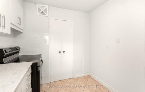 Photo 17 at 303 - 1881 Jane Street, Rustic, Toronto