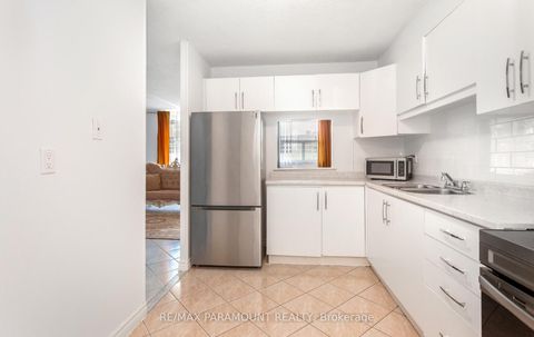 Photo 19 at 303 - 1881 Jane Street, Rustic, Toronto