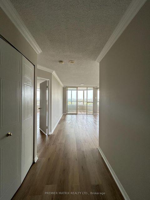 Photo 2 at 1421 - 3 Greystone Walk Drive, Kennedy Park, Toronto
