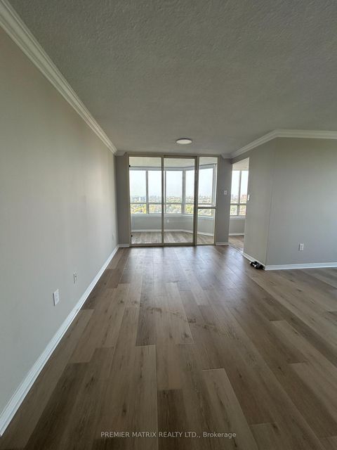 Photo 3 at 1421 - 3 Greystone Walk Drive, Kennedy Park, Toronto