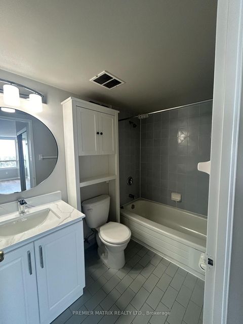 Photo 17 at 1421 - 3 Greystone Walk Drive, Kennedy Park, Toronto