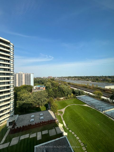 Photo 28 at 1421 - 3 Greystone Walk Drive, Kennedy Park, Toronto