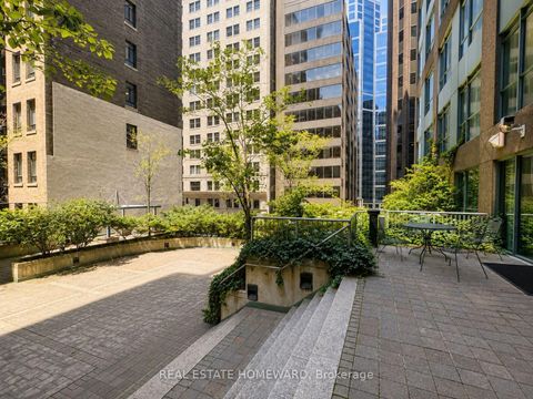 Photo 13 at 602 - 7 King Street E, Yonge Corridor, Toronto