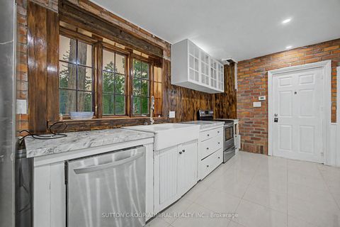 Photo 14 at 62 Centre Street W, Mill Pond, Richmond Hill