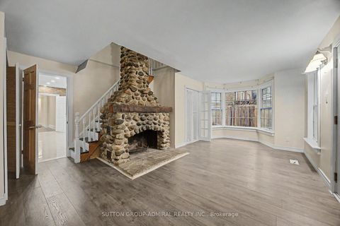 Photo 18 at 62 Centre Street W, Mill Pond, Richmond Hill