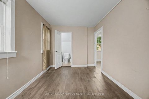 Photo 34 at 62 Centre Street W, Mill Pond, Richmond Hill