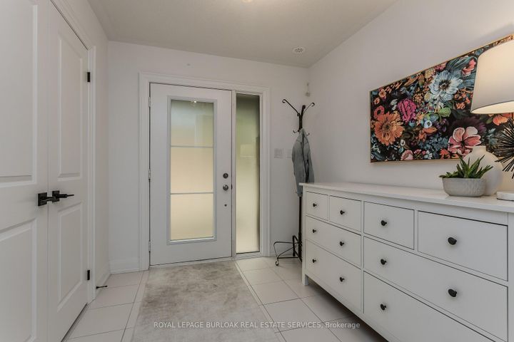 Photo 4 at 3 - 2071 Ghent Avenue, Brant, Burlington