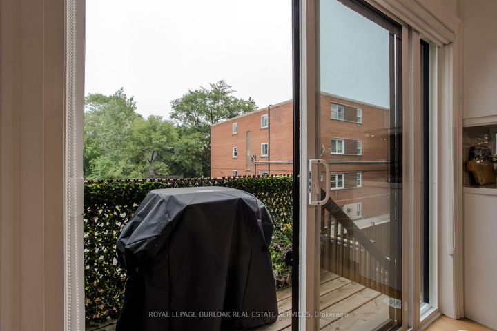 Photo 9 at 3 - 2071 Ghent Avenue, Brant, Burlington