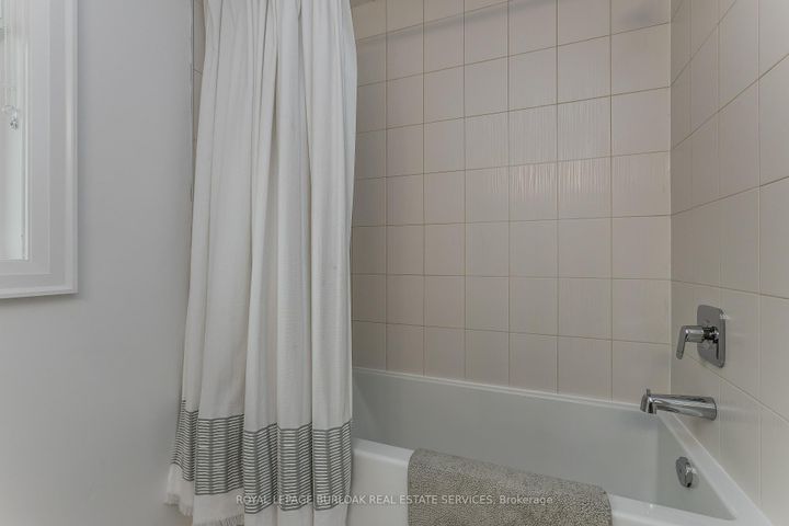 Photo 34 at 3 - 2071 Ghent Avenue, Brant, Burlington