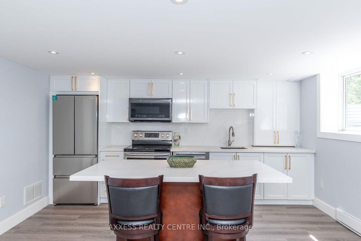 Photo 15 at 44 Transwell Avenue, Newtonbrook West, Toronto