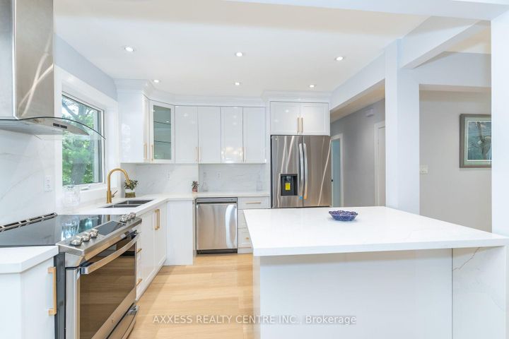 Photo 17 at 44 Transwell Avenue, Newtonbrook West, Toronto