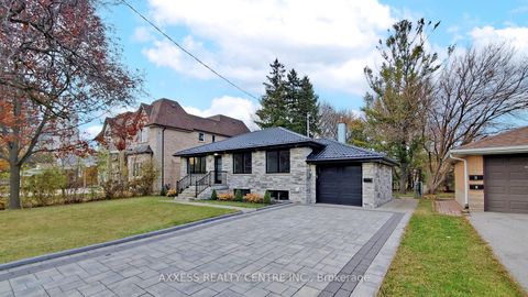 Photo 1 at 44 Transwell Avenue, Newtonbrook West, Toronto