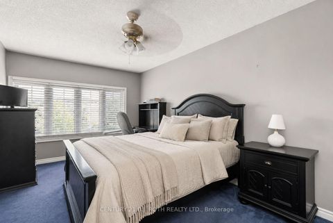 Photo 27 at 67 GRANT'S Way, Ardagh, Barrie