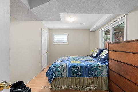 Photo 31 at 67 GRANT'S Way, Ardagh, Barrie