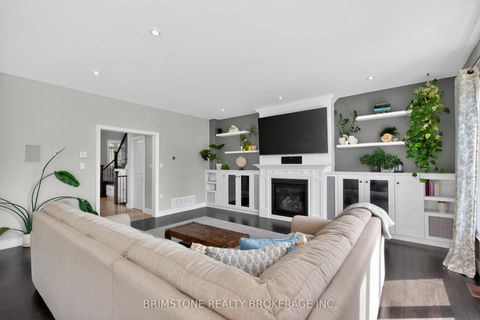 Photo 6 at 15 Lowry Court, Edgehill Drive, Barrie