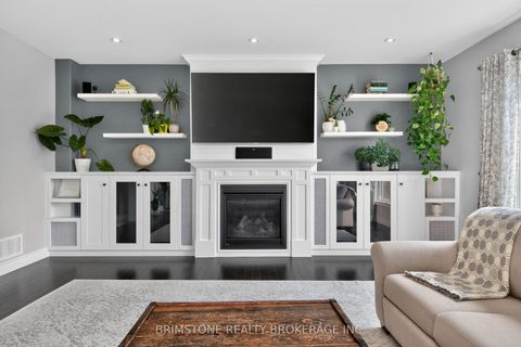 Photo 8 at 15 Lowry Court, Edgehill Drive, Barrie