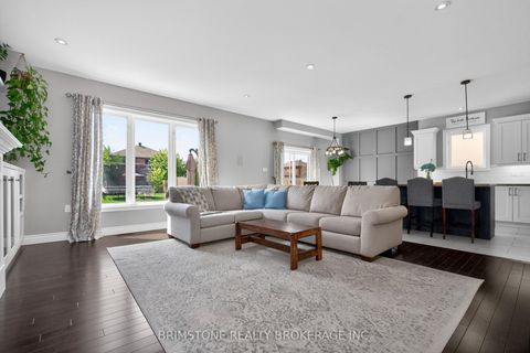 Photo 9 at 15 Lowry Court, Edgehill Drive, Barrie