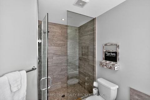 Photo 20 at 15 Lowry Court, Edgehill Drive, Barrie
