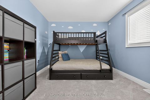 Photo 22 at 15 Lowry Court, Edgehill Drive, Barrie