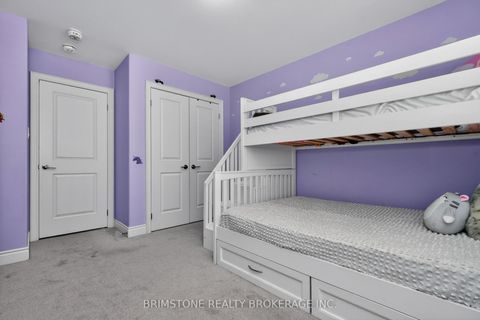 Photo 24 at 15 Lowry Court, Edgehill Drive, Barrie