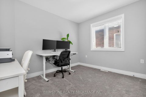 Photo 27 at 15 Lowry Court, Edgehill Drive, Barrie
