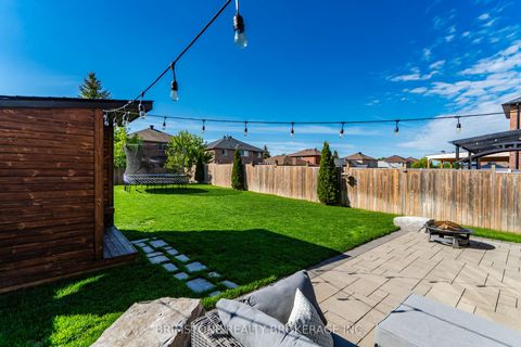 Photo 34 at 15 Lowry Court, Edgehill Drive, Barrie