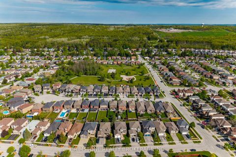 Photo 42 at 15 Lowry Court, Edgehill Drive, Barrie