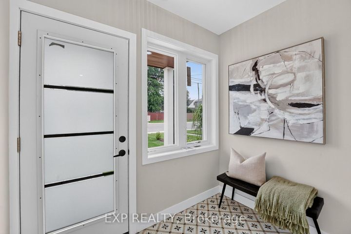 Photo 4 at 325 Queensdale Avenue E, Inch Park, Hamilton