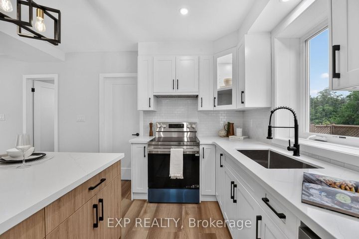 Photo 13 at 325 Queensdale Avenue E, Inch Park, Hamilton