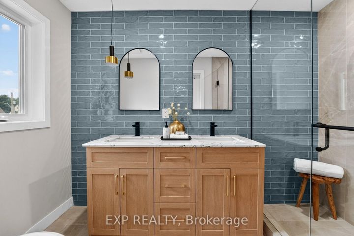 Photo 32 at 325 Queensdale Avenue E, Inch Park, Hamilton