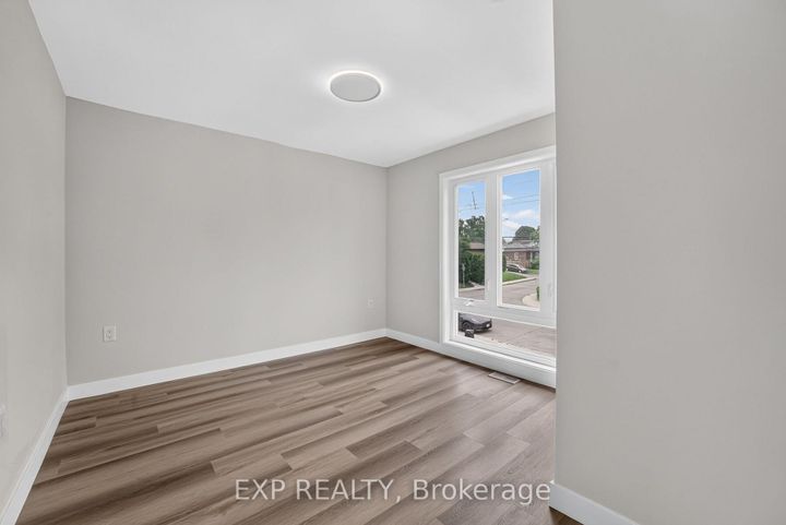Photo 37 at 325 Queensdale Avenue E, Inch Park, Hamilton