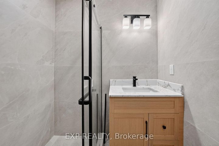 Photo 40 at 325 Queensdale Avenue E, Inch Park, Hamilton