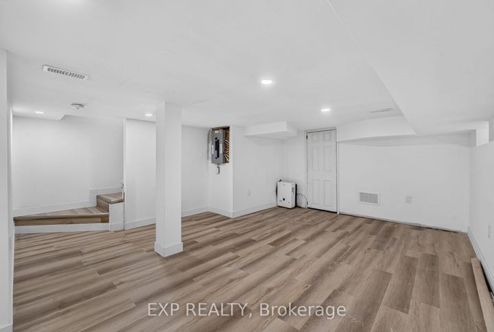 Photo 43 at 325 Queensdale Avenue E, Inch Park, Hamilton