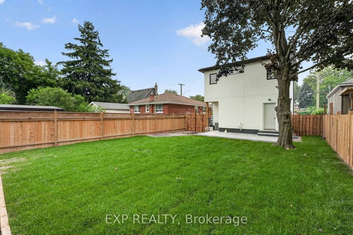 Photo 45 at 325 Queensdale Avenue E, Inch Park, Hamilton