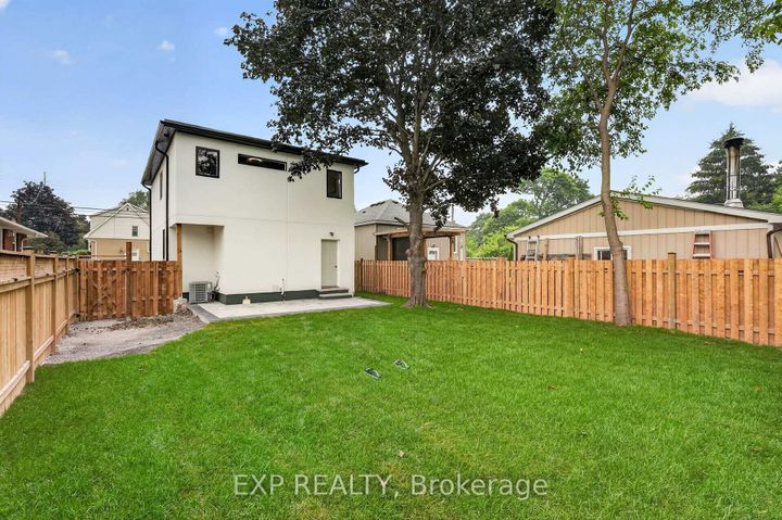 Photo 46 at 325 Queensdale Avenue E, Inch Park, Hamilton