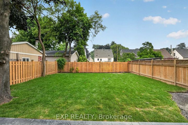 Photo 47 at 325 Queensdale Avenue E, Inch Park, Hamilton