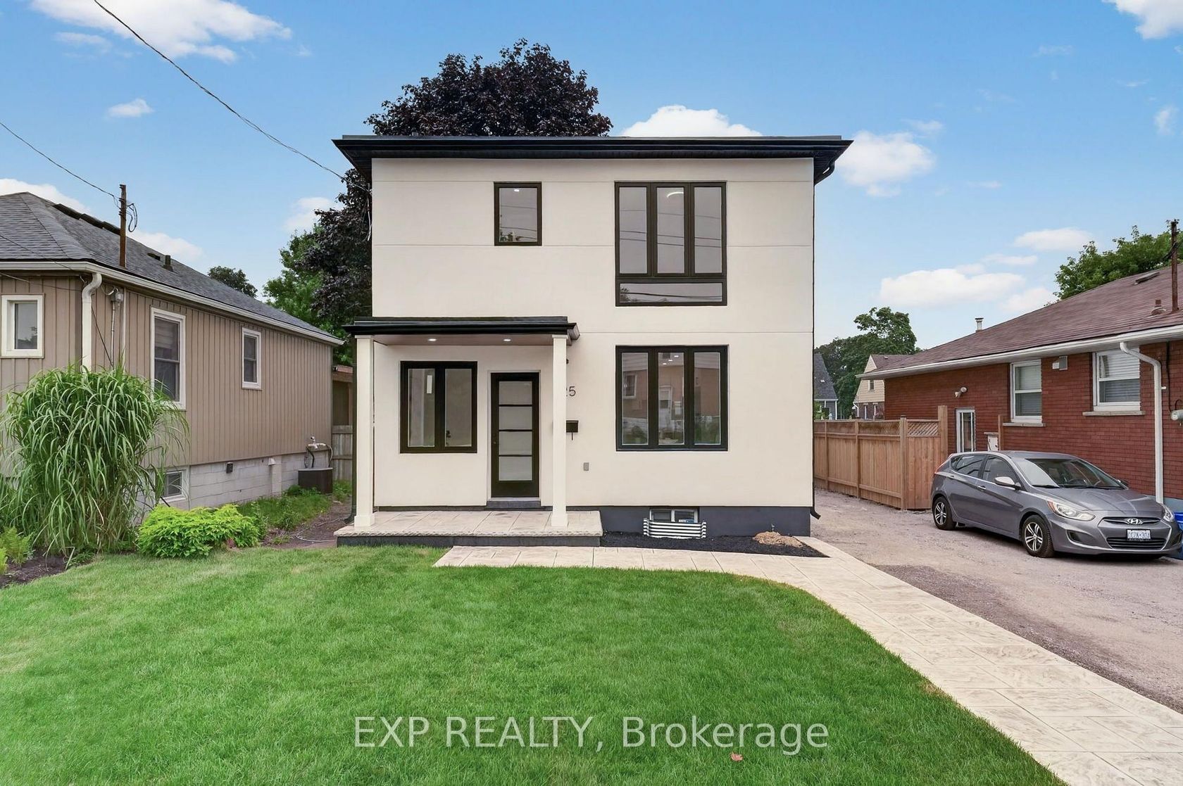 325 Queensdale Avenue E, Inch Park, Hamilton 2