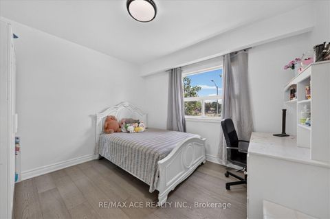 Photo 19 at 60 Chillery Avenue, Eglinton East, Toronto