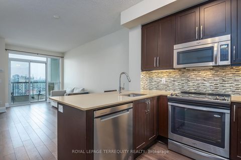 Photo 5 at 911 - 1 Old Mill Drive, Swansea, Toronto