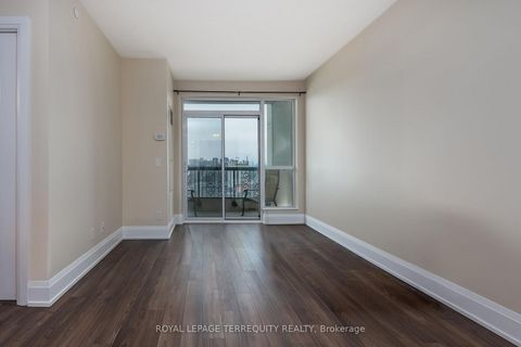 Photo 8 at 911 - 1 Old Mill Drive, Swansea, Toronto