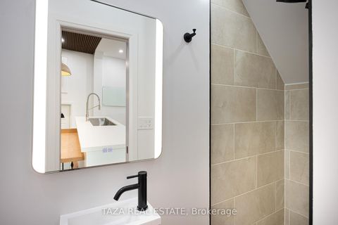 Photo 12 at 46 Euclid Avenue, Bellwoods, Toronto
