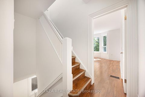 Photo 17 at 46 Euclid Avenue, Bellwoods, Toronto