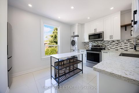 Photo 19 at 46 Euclid Avenue, Bellwoods, Toronto